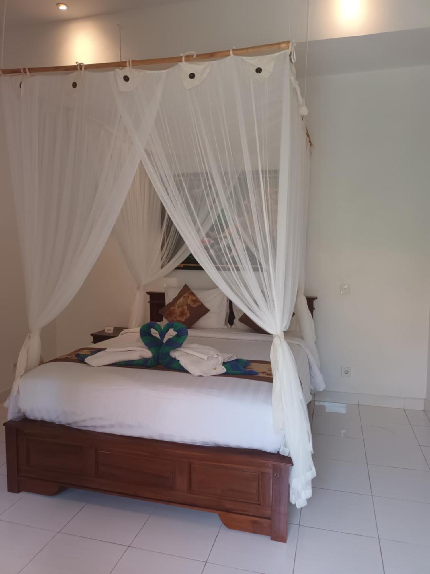 Isola D'Oro Lembongan Bed & Breakfast Nusa Lembongan  Exterior photo