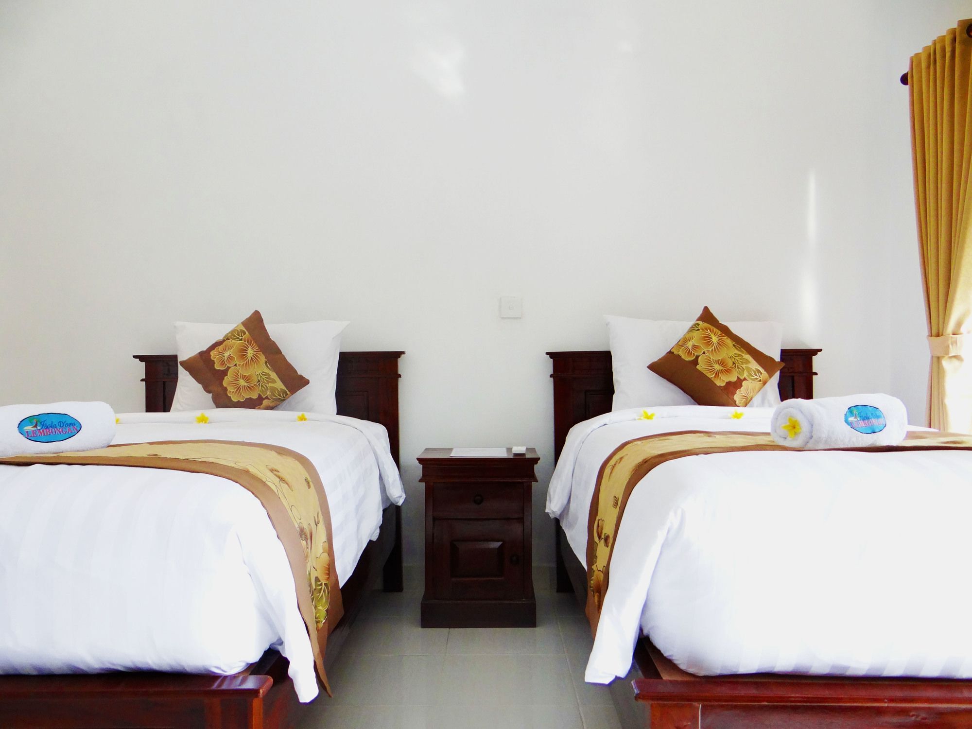 Isola D'Oro Lembongan Bed & Breakfast Nusa Lembongan  Exterior photo